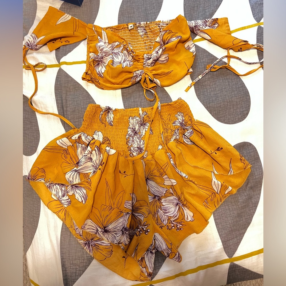 Mustard yellow 2 piece crepe set